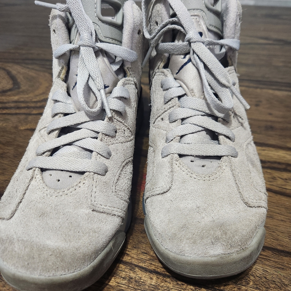 Jordan Kids Sneakers in Light Gray